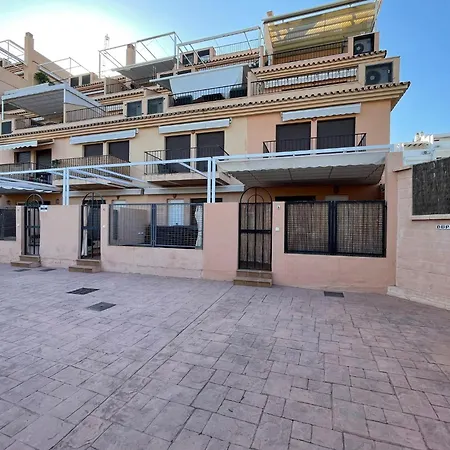 Apartment In Near Seabeach